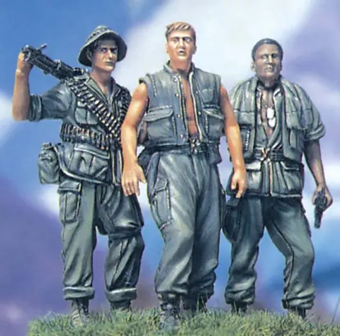 THREE FIGHTING MAN