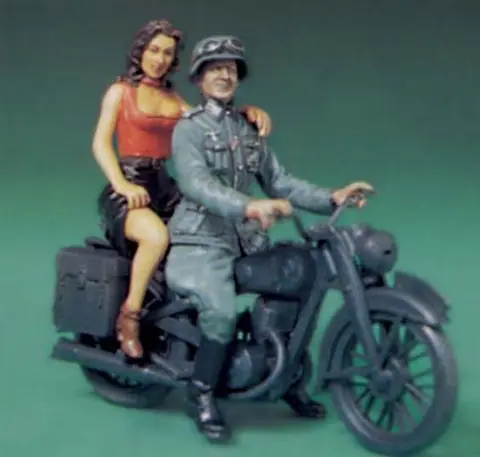 COMRADE, MON ARMOUR II