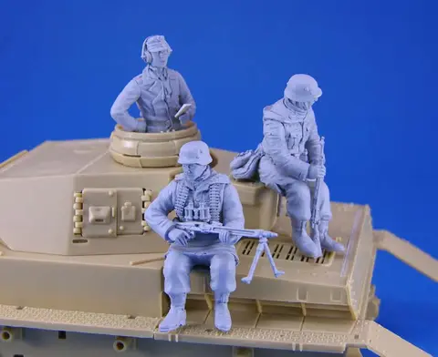 WWII German Tank Crew and Riders set