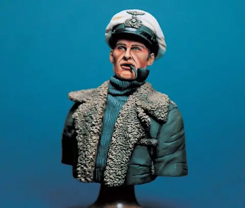 U-BOAT CAPTAIN (Bust)